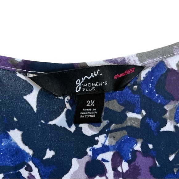 GNW Floral Watercolor Pleated Tank Women's Plus Size 2X Purple Blue Pleated Neck - Picture 2 of 8